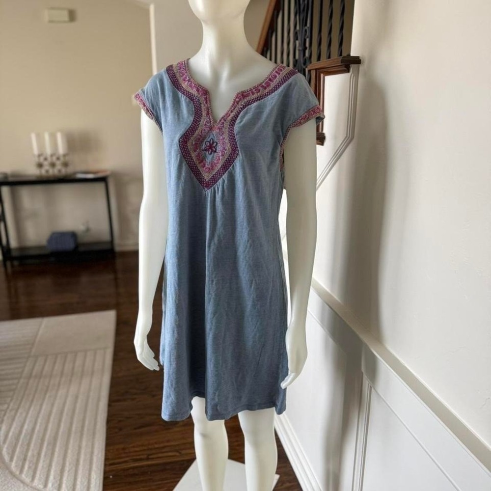 Spense Blue and pink embroidered cotton dress with a boho vibe